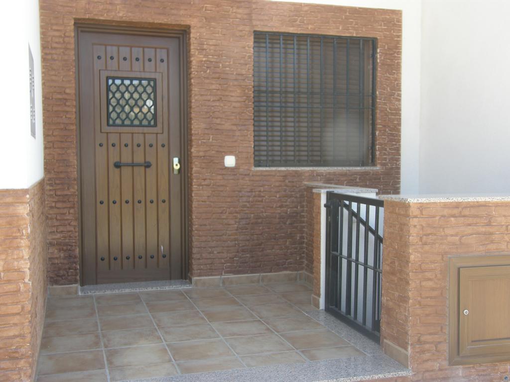 Casas Maria Carmona Villa El Pozo de los Frailes Luaran gambar